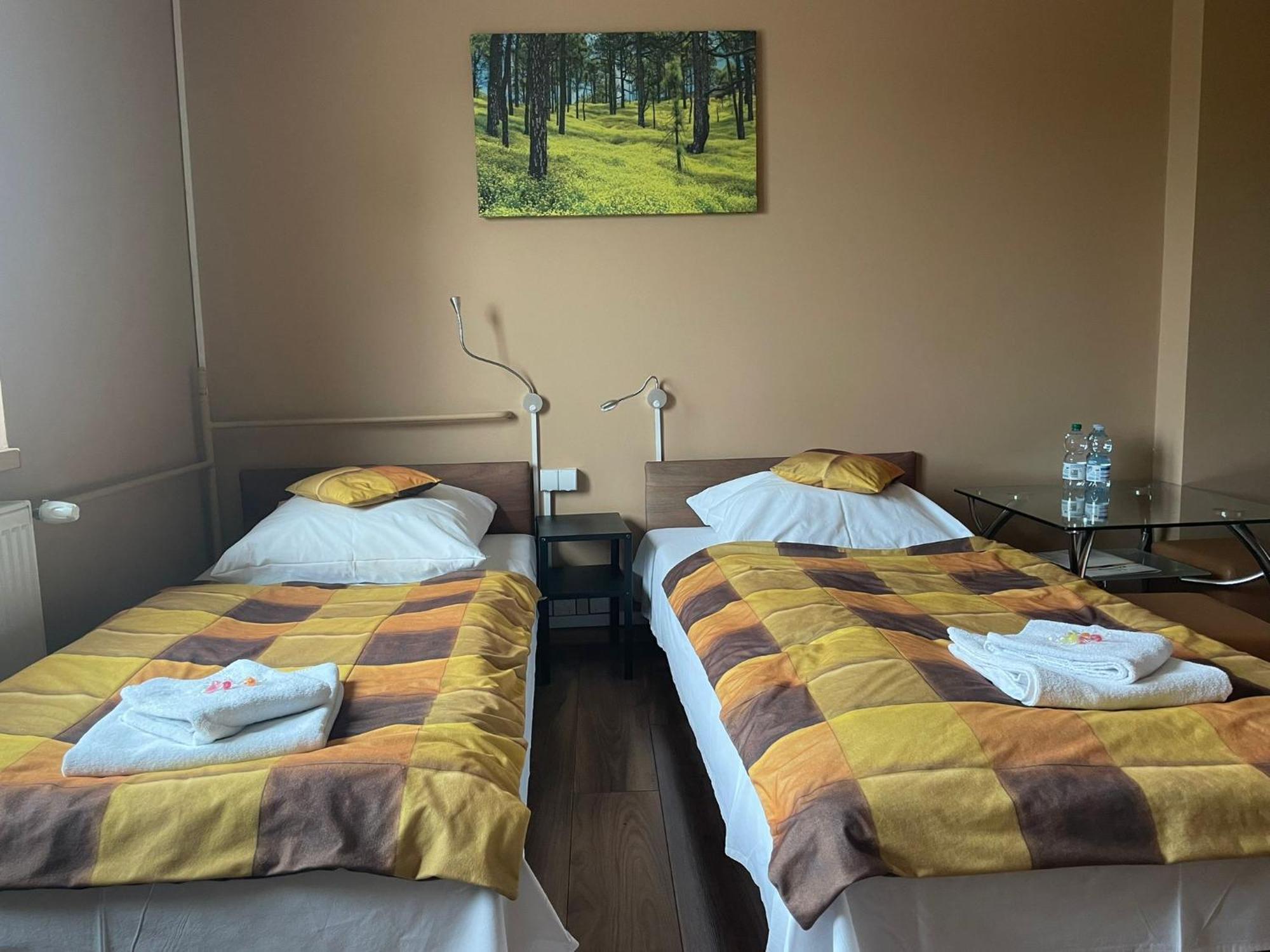 Hotel Strzelecka 1 Opole Esterno foto